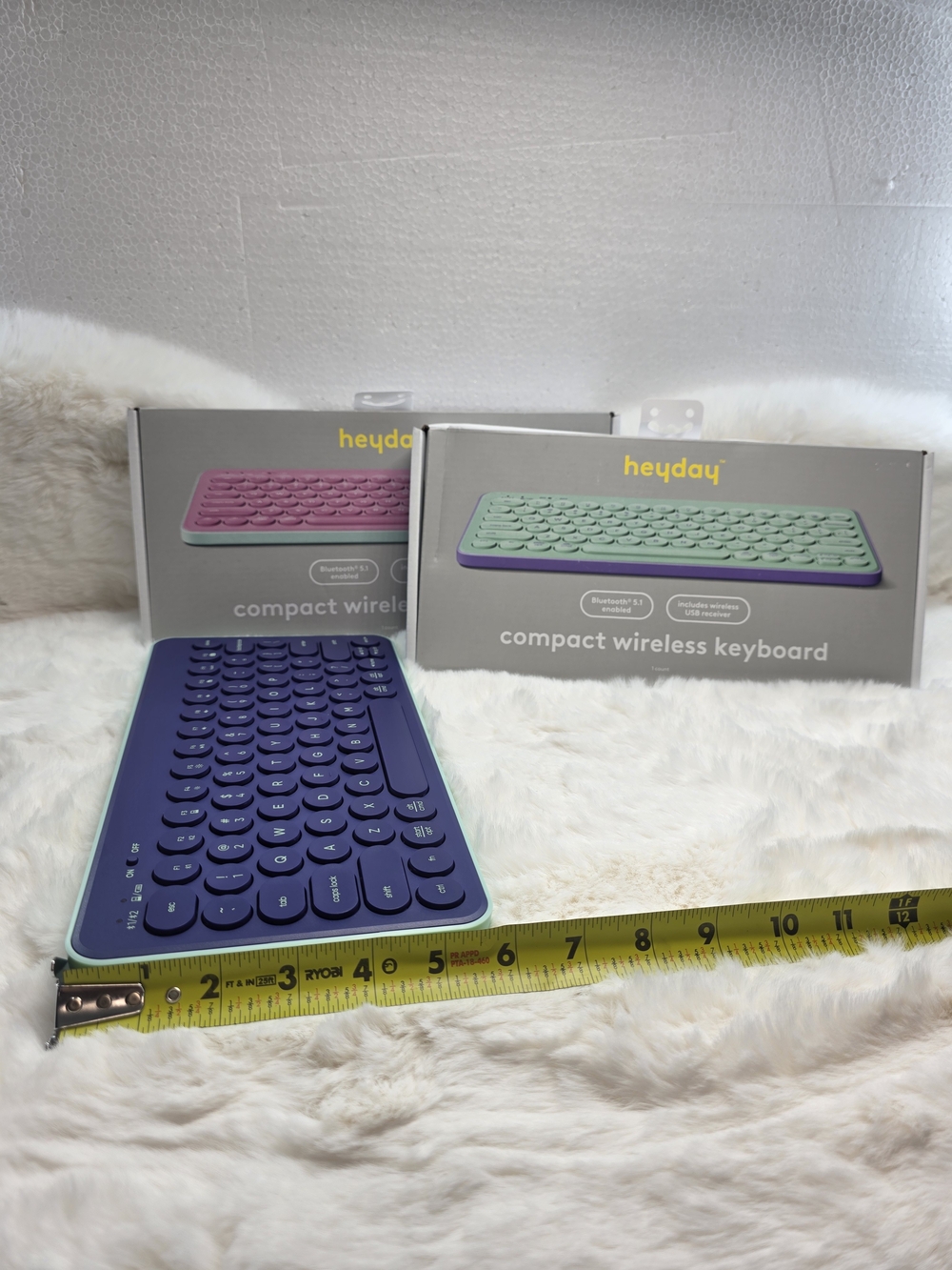heyday Compact Wireless Keyboard - Picture 4 of 6